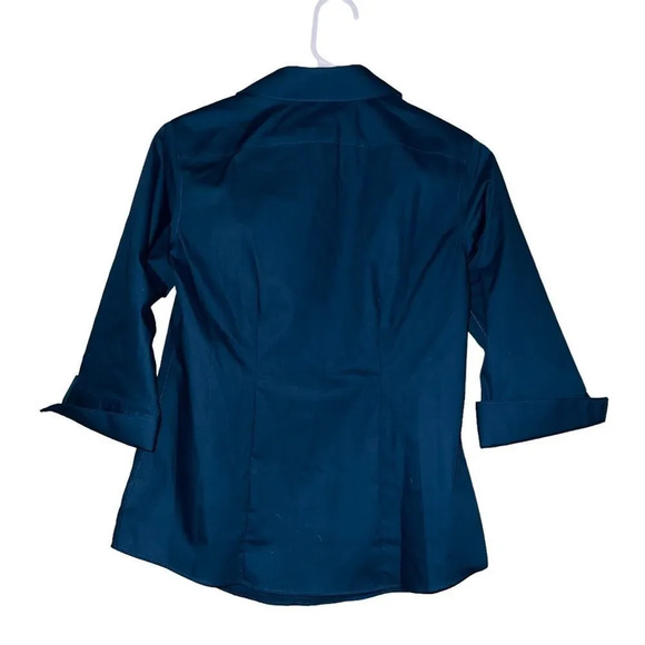 Lands' End Broadcloth Button Front Shirt Size 0 - Picture 3 of 3